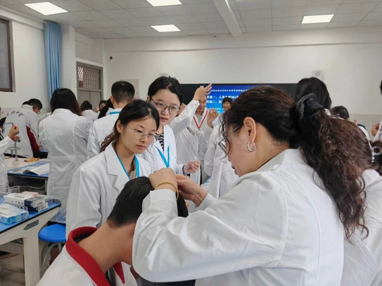 省重点实验室开放共享科研资源，赋能凉山州高中生物学教师教育教学能力提升