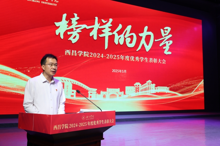 朱占元 朱占元
