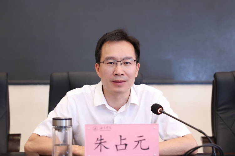 SQ3A8215_看图王_副本 SQ3A8215_看图王_副本