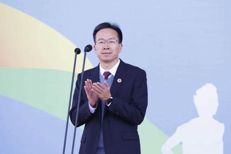 朱占元 (1) 朱占元 (1)