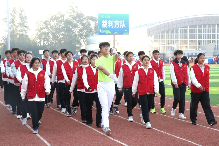 裁判方阵 (2) 裁判方阵 (2)