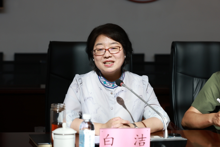 白洁 (1)