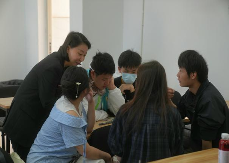 图片12 图片12
